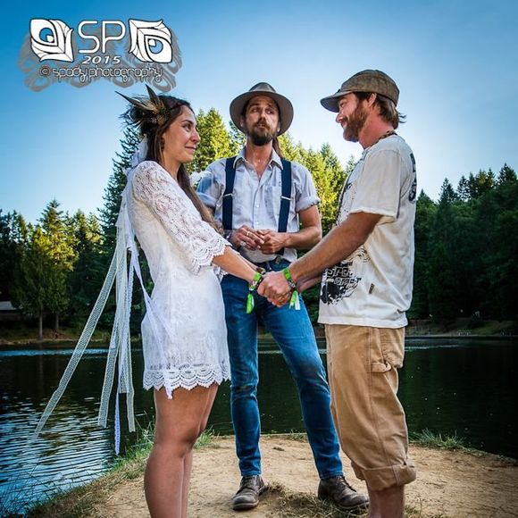 Meet your Posher, Alison - Picture 1 of 1